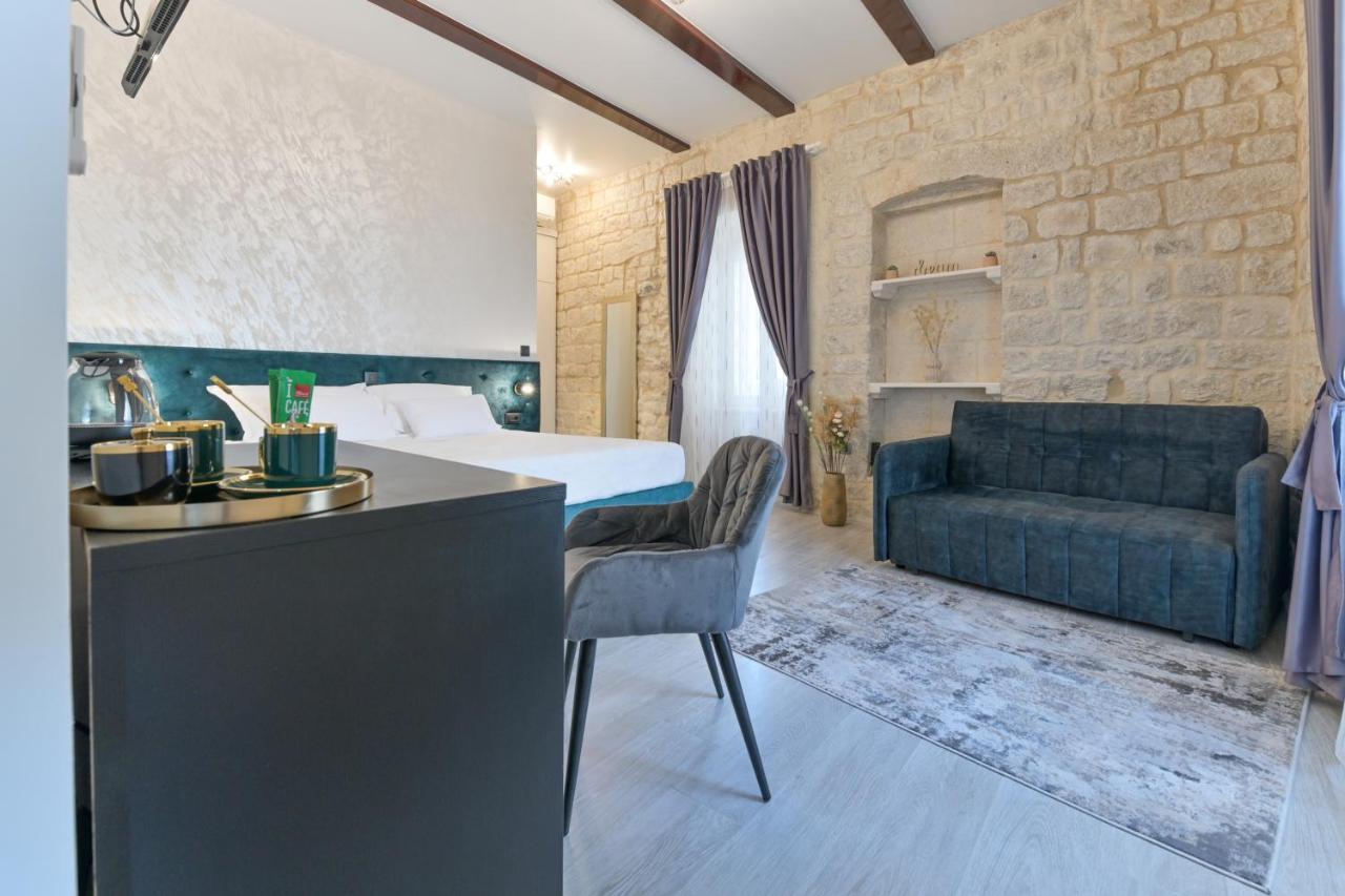 Luxury Rooms "Kaleta" Trogir Exterior photo